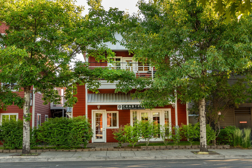 616 NW Arizona Ave, Bend, OR for sale - Building Photo - Image 1 of 30