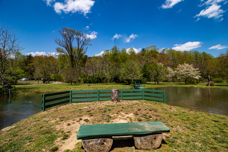 200 Sunny Point Rd, Murphy, NC for sale - Primary Photo - Image 1 of 1