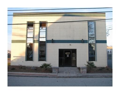 11 Auburn St, Cranston, RI for sale - Primary Photo - Image 1 of 1