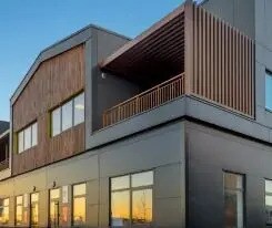 Flex in Aubergenville for sale - Building Photo - Image 1 of 4