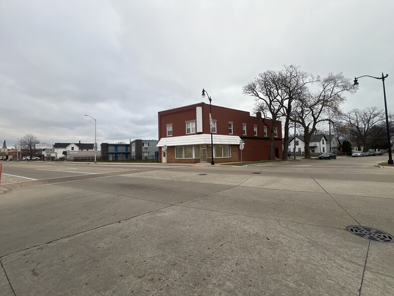 1801 Douglas Ave, Racine, WI for lease - Building Photo - Image 2 of 10