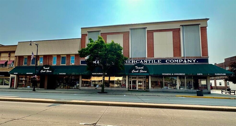 914 Superior Ave, Tomah, WI 54660 Retail for Sale