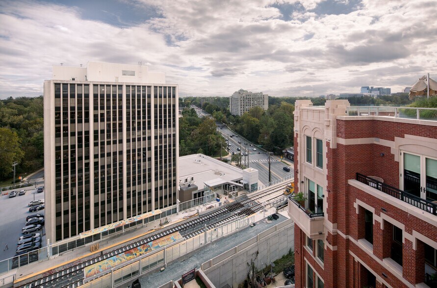 8401 Connecticut Ave, Chevy Chase, MD for lease - Building Photo - Image 2 of 13