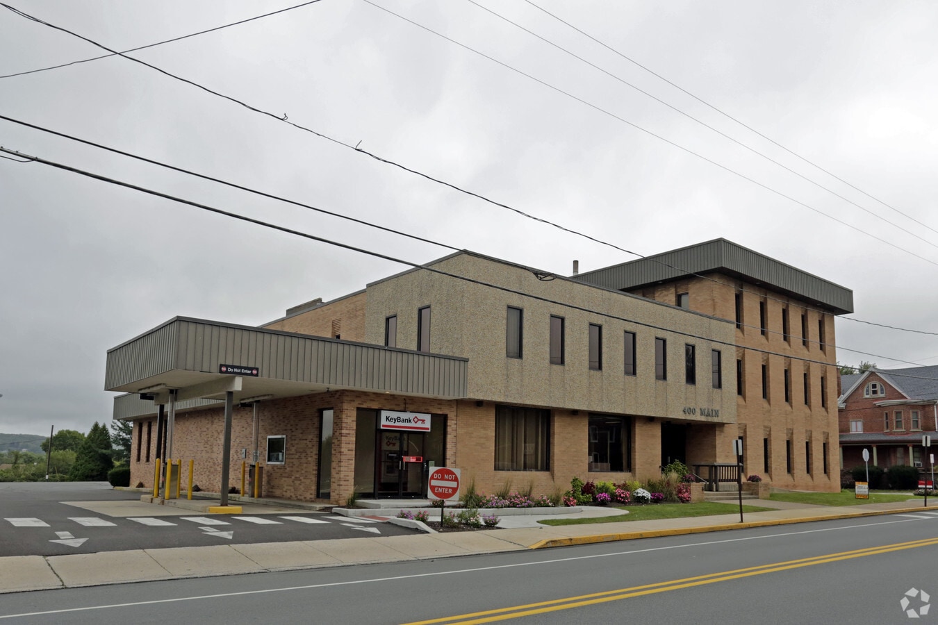 400 Main St, Red Hill, PA 18076