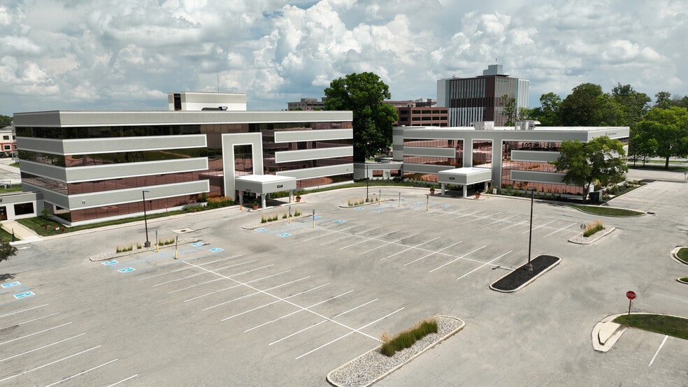 8220 Naab Rd, Indianapolis, IN for lease - Building Photo - Image 2 of 5