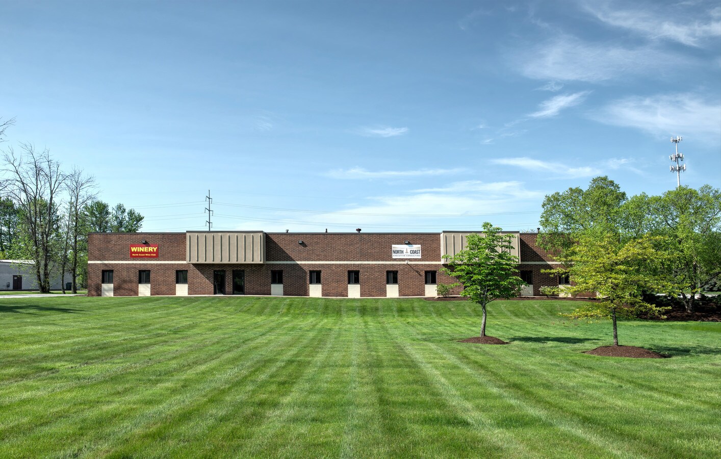 30700 Bainbridge Rd, Solon, OH 44139