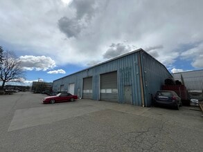 19837 Telegraph Trl, Langley Twp, BC for lease Building Photo- Image 2 of 12