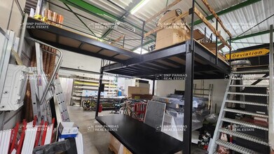 Office in Saint-Thibault-des-Vignes for lease Building Photo- Image 2 of 2