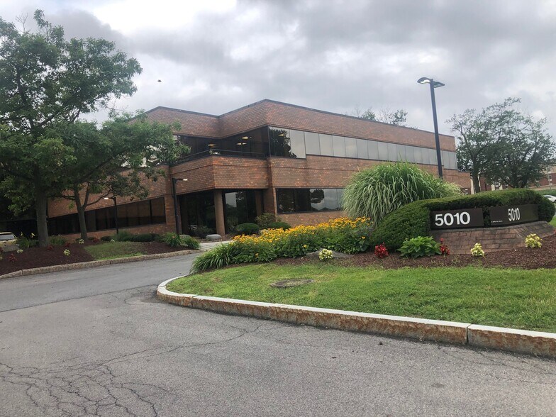 5010 Campuswood Dr, East Syracuse, NY for sale - Building Photo - Image 1 of 1
