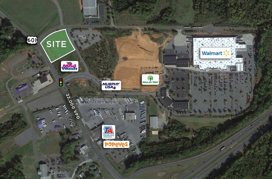 135 Town Commons Dr, Mocksville, NC for sale - Primary Photo - Image 1 of 1