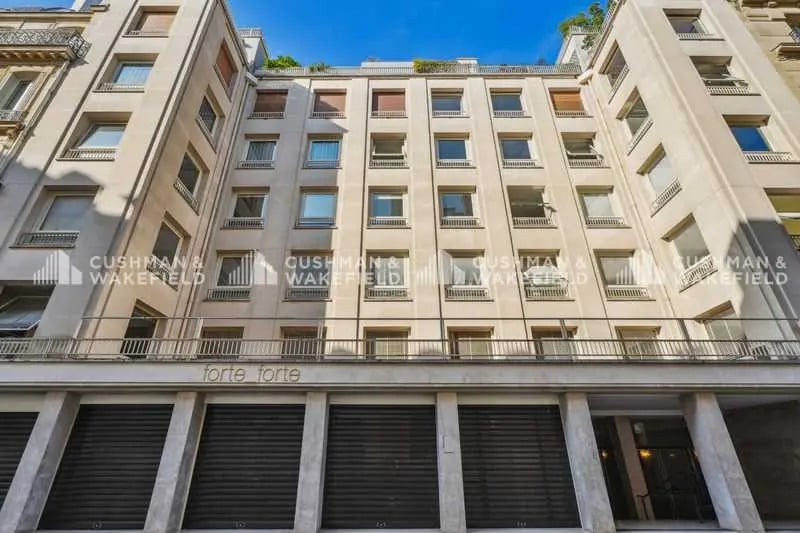 11 Rue De Grenelle, Paris for lease - Building Photo - Image 2 of 3