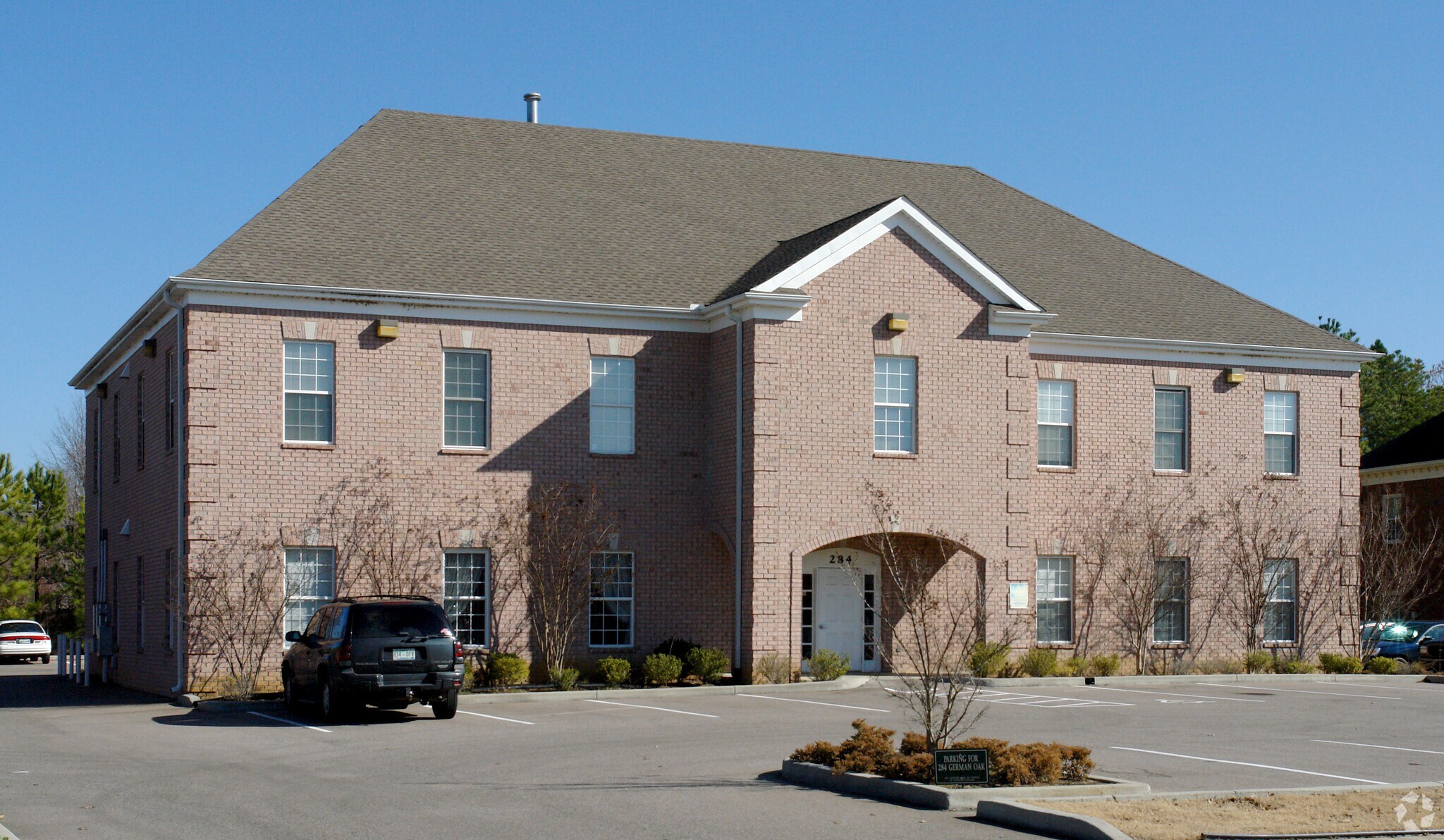 284 German Oak Dr, Cordova, TN for sale Primary Photo- Image 1 of 1