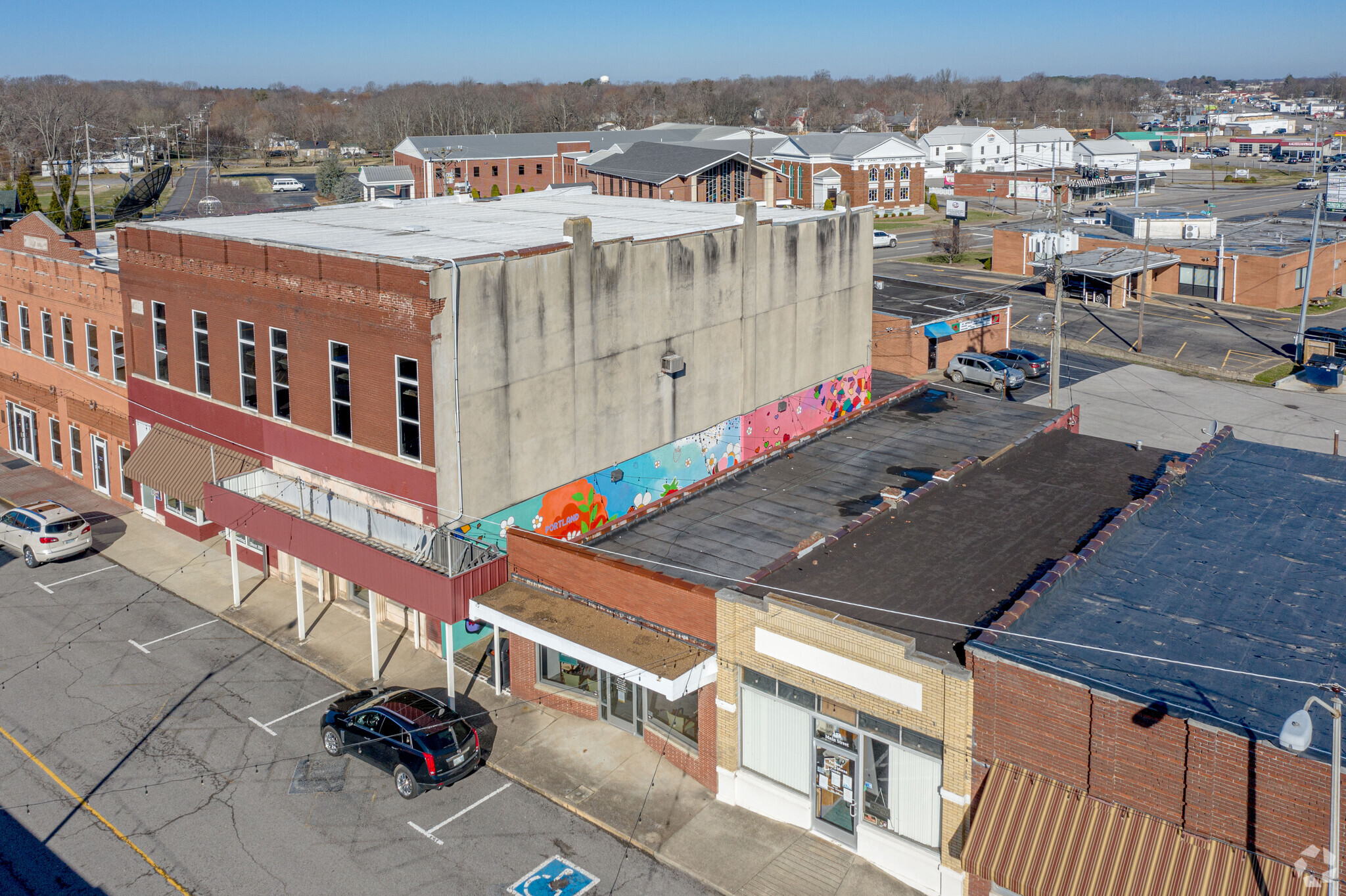 112 Main St, Portland, TN 37148 - Edward Jones | LoopNet