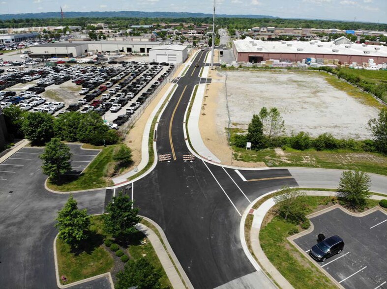 1630 Broadway St, Clarksville, IN for sale - Building Photo - Image 1 of 12