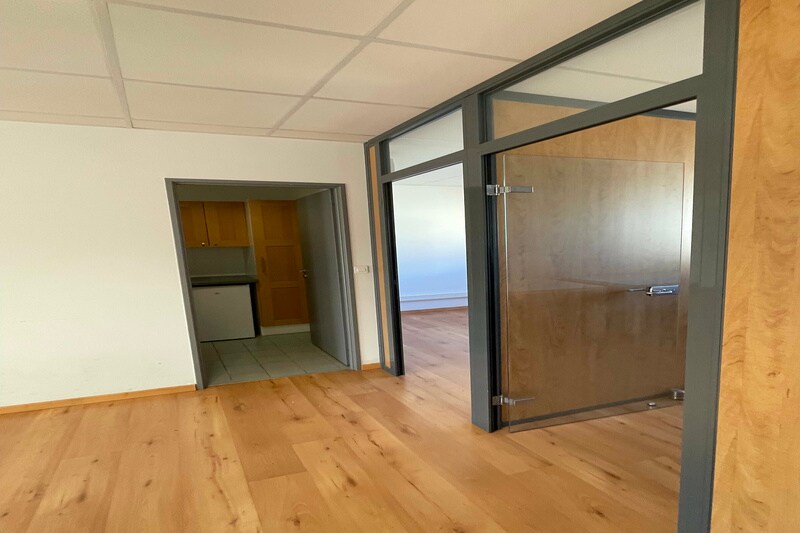 Office in Montpellier for lease - Interior Photo - Image 2 of 7