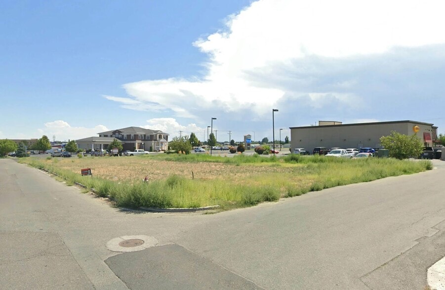 1735 Monroe St, Twin Falls, ID for sale - Building Photo - Image 1 of 2