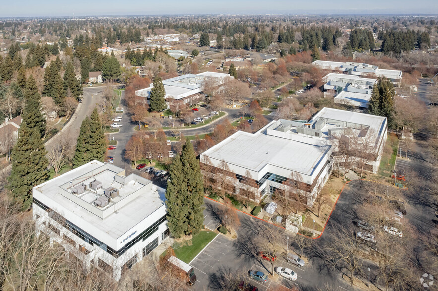 1755 Creekside Oaks Dr, Sacramento, CA for lease - Aerial - Image 3 of 7