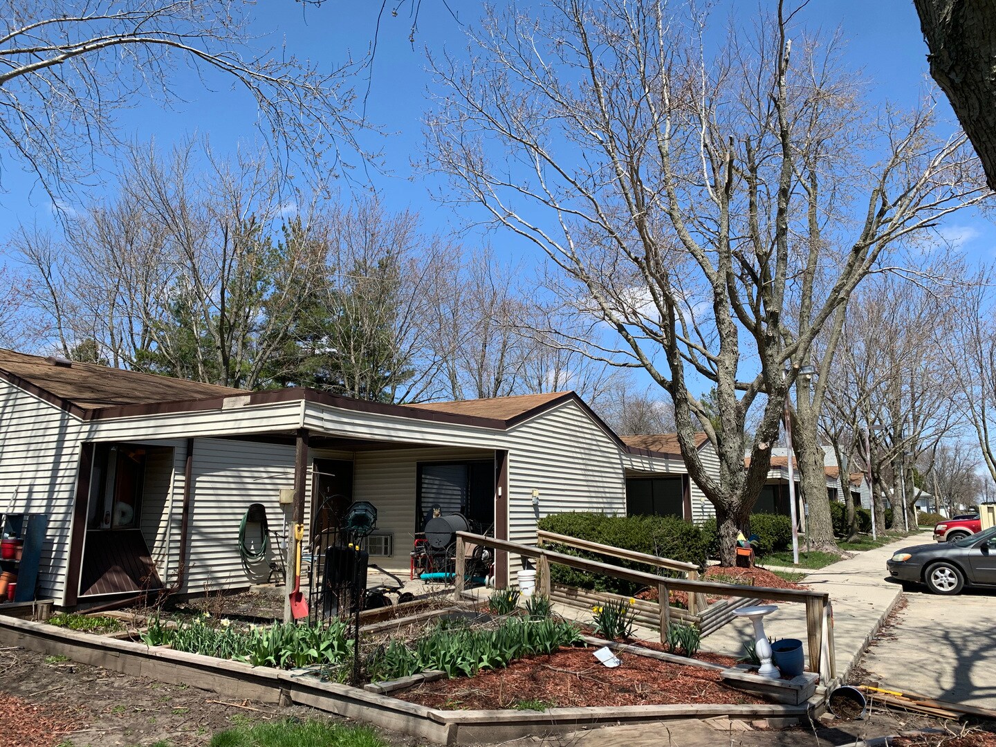 320 E Main St, Colfax, IL 61728 Multifamily for Sale