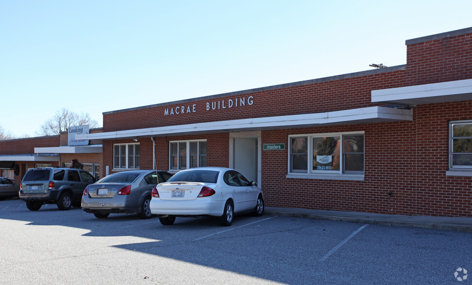 1834 Banking St, Greensboro, NC for lease - Building Photo - Image 3 of 4