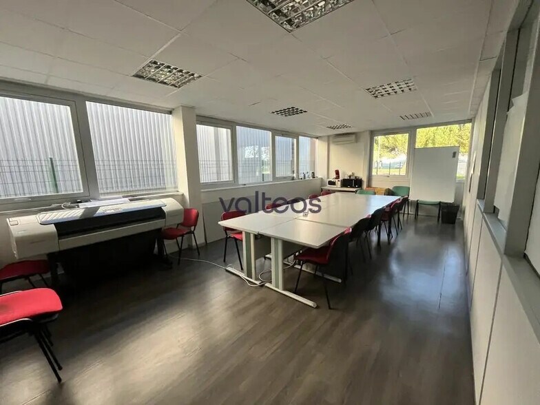 Office in Quint-Fonsegrives for lease - Interior Photo - Image 2 of 12