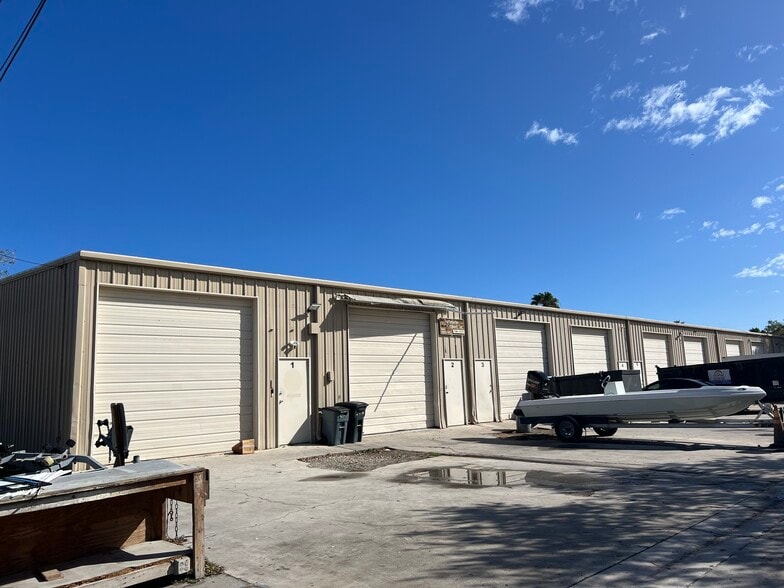 228 Hibiscus St, Jupiter, FL for lease - Building Photo - Image 2 of 4