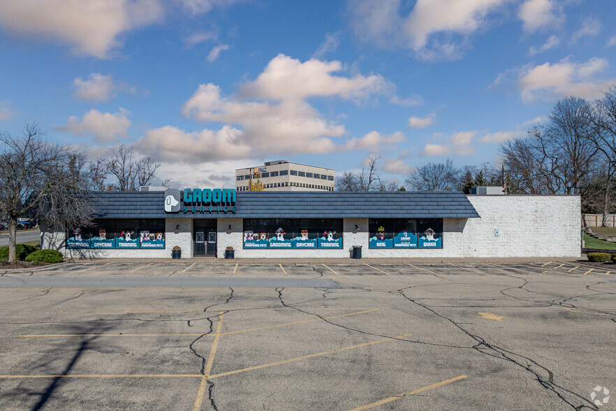 4700 N University St Suite 80, Peoria, IL for sale - Building Photo - Image 1 of 16