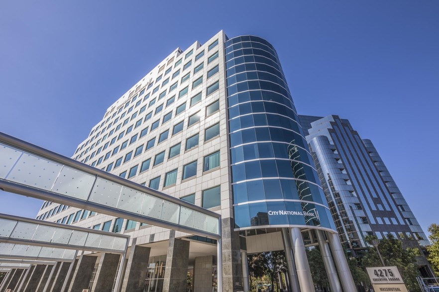 4275 Executive Sq, La Jolla, CA for lease - Building Photo - Image 2 of 17