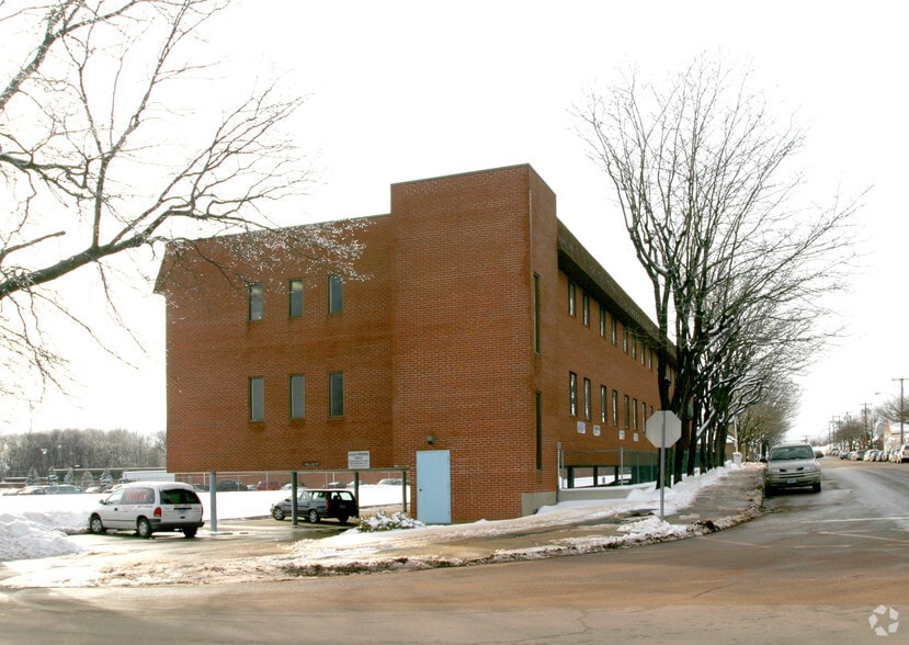 171 Market Sq, Newington, CT for sale - Building Photo - Image 3 of 32