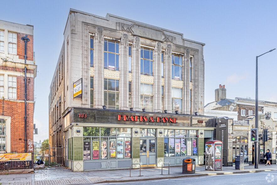 103-105 Streatham High Rd, London for lease - Primary Photo - Image 3 of 4