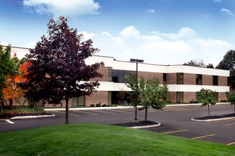 600 Willowbrook Office Park, Fairport, NY for lease Building Photo- Image 1 of 10