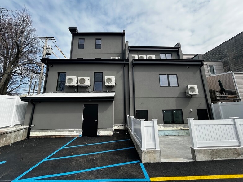 1230 Bay St, Staten Island, NY for sale - Building Photo - Image 3 of 26