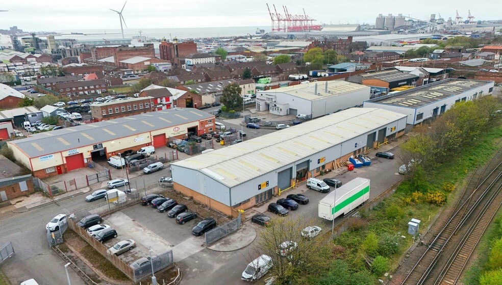 Lipton Clos, Bootle for lease - Building Photo - Image 1 of 16