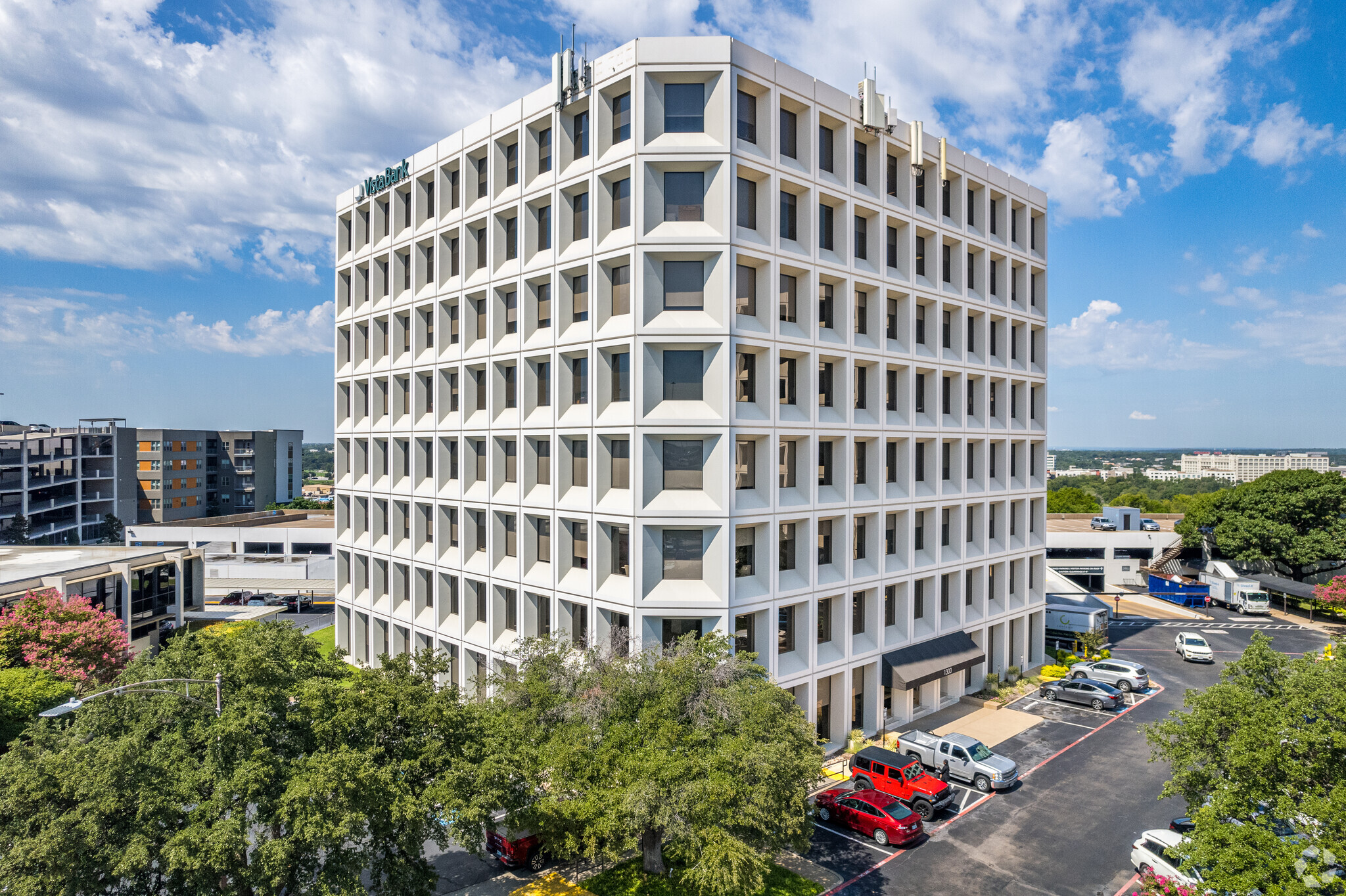 1300 Summit Ave, Fort Worth, TX for lease Building Photo- Image 1 of 17