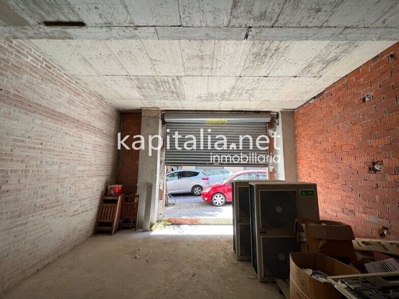Retail in València, Valencia for sale - Building Photo - Image 2 of 4
