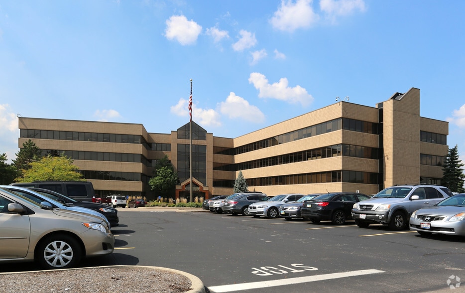 6120 S Gilmore Rd, Fairfield, OH for lease - Primary Photo - Image 1 of 5