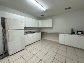 1201 SE 9th Ter, Cape Coral, FL for lease Building Photo- Image 2 of 11