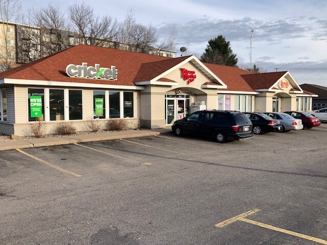 109 S 17th Ave, Wausau, WI for lease - Building Photo - Image 1 of 5