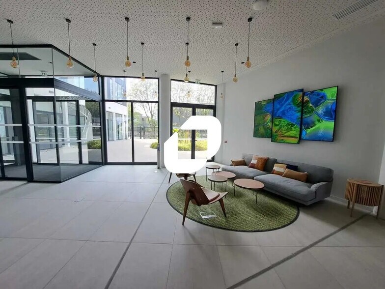 27-29 Rue De Paris, Bobigny for lease - Building Photo - Image 1 of 18