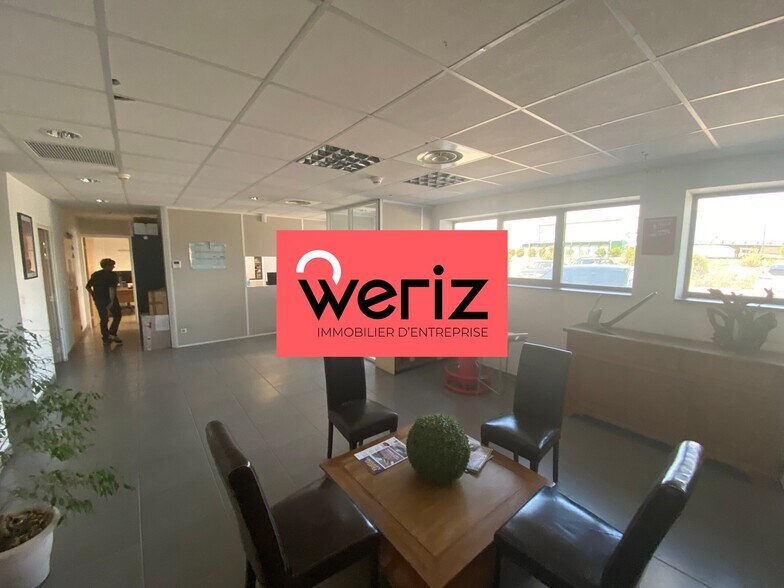 Industrial in Vitrolles for lease - Building Photo - Image 3 of 13