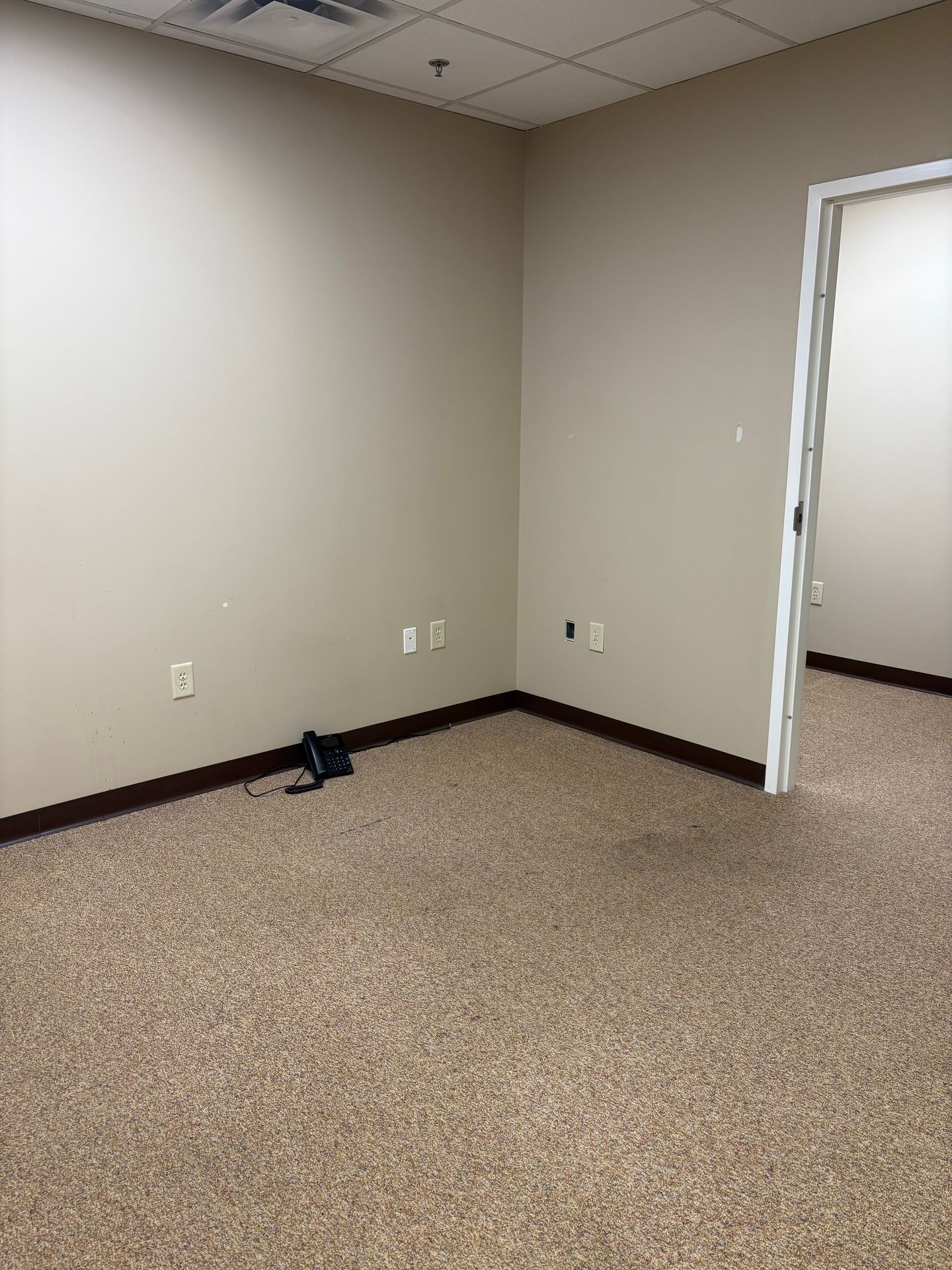 101 W Saint John St, Spartanburg, SC for lease Interior Photo- Image 1 of 4