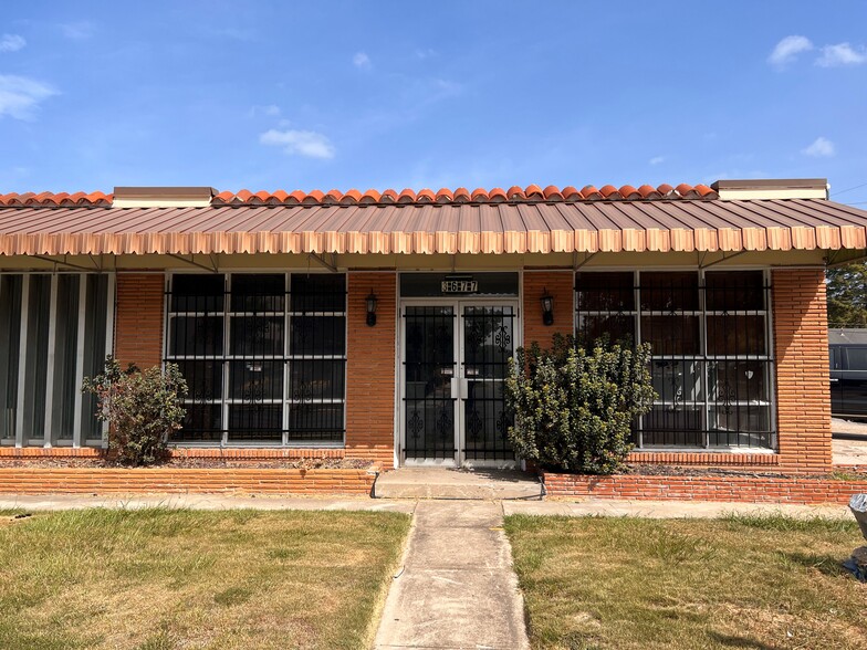 3677 Florida Blvd, Baton Rouge, LA for sale - Building Photo - Image 1 of 1