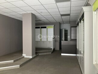 More details for Rue Moyenne, Bourges - Retail for Lease