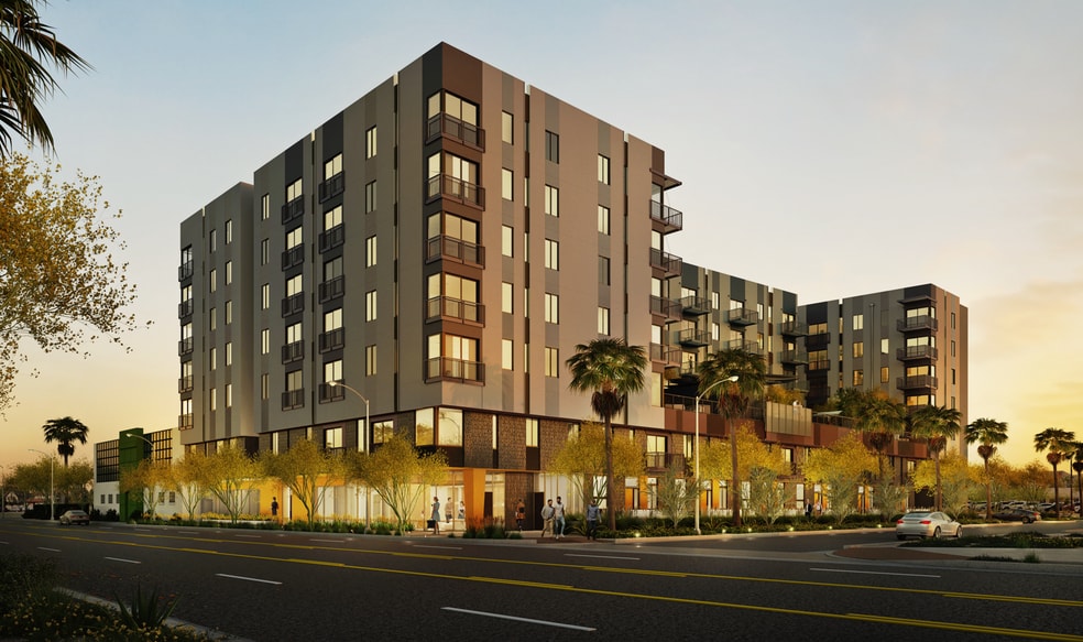 207 E McDowell Rd, Phoenix, AZ for sale - Primary Photo - Image 1 of 4