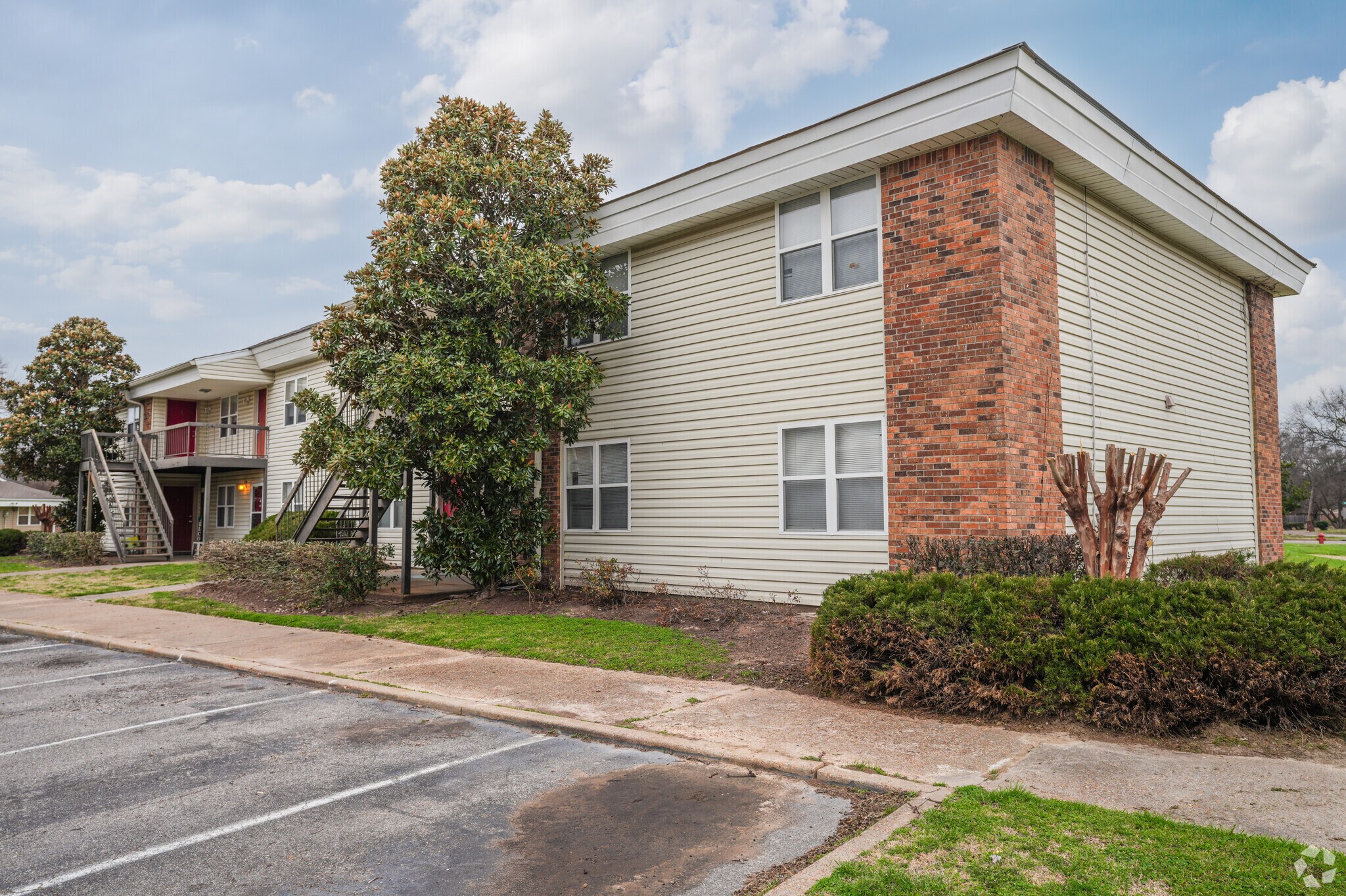 1501 E Reed Rd, Greenville, MS for sale Building Photo- Image 1 of 1