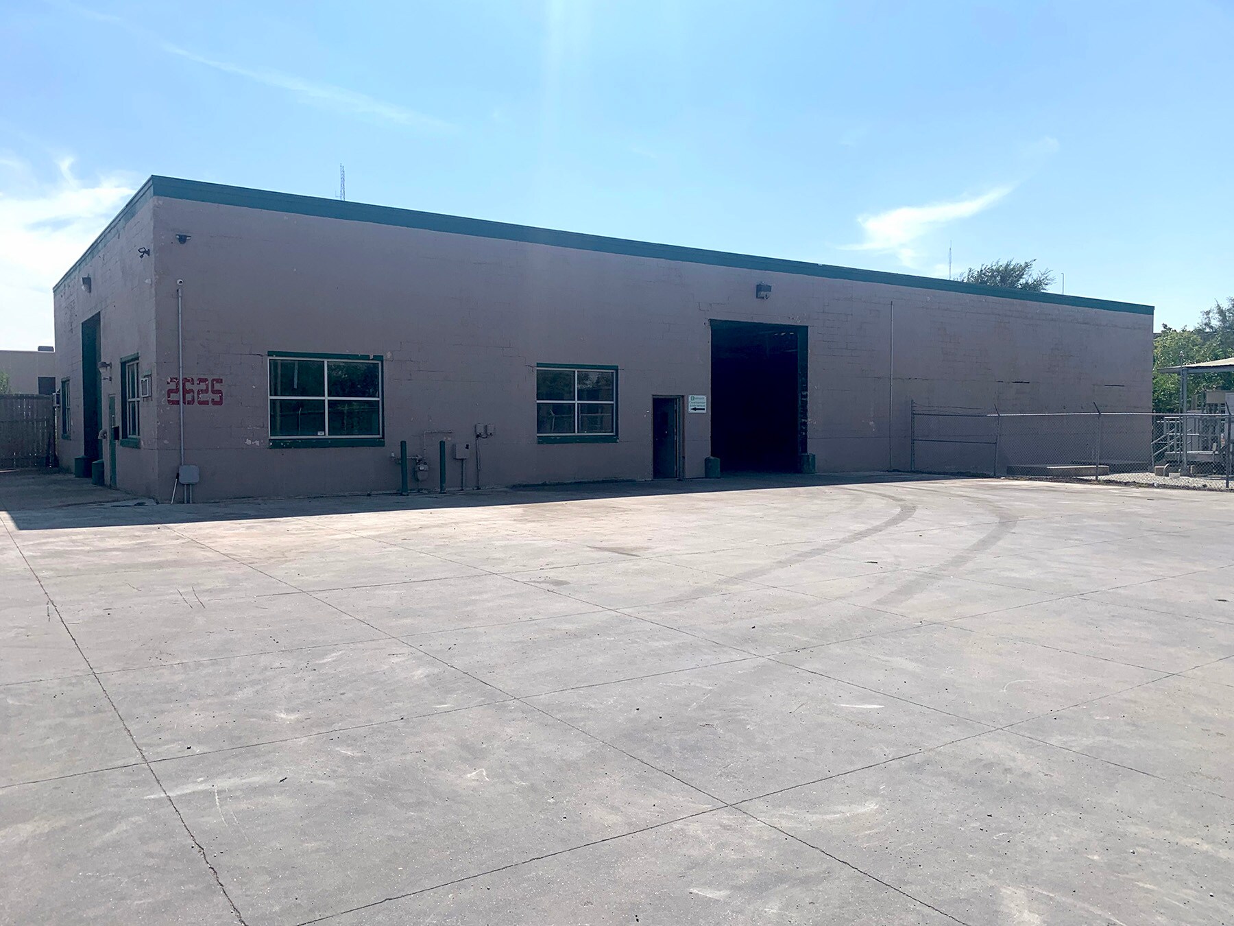 2625 Deer Park Blvd, Omaha, NE for sale Building Photo- Image 1 of 1