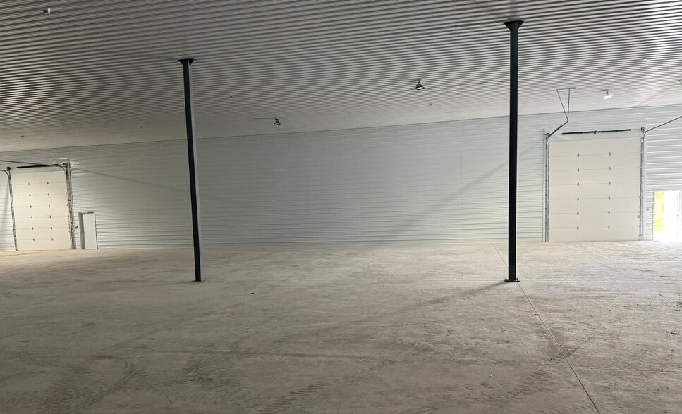 4657 S Limit Ave, Sedalia, MO for lease - Building Photo - Image 3 of 4