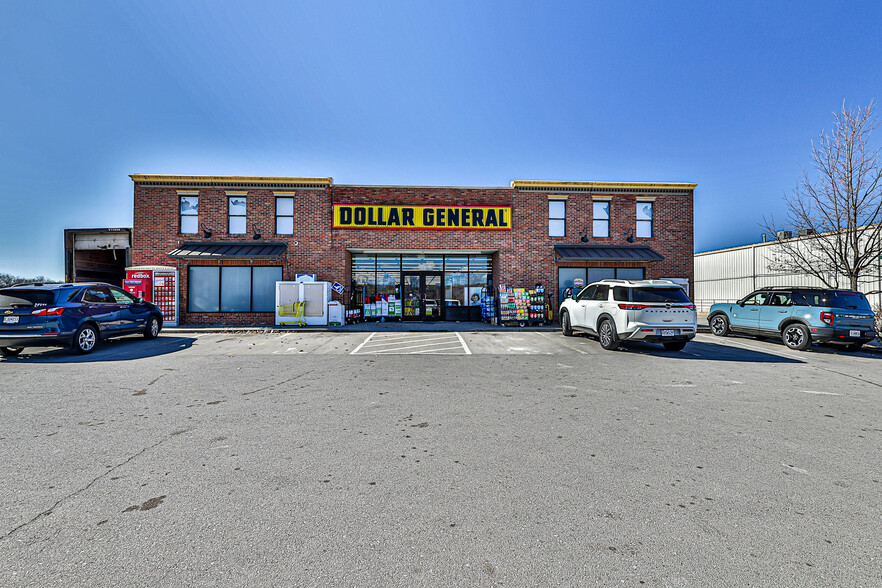 105 SW Rock Creek Ln, Grain Valley, MO for sale - Building Photo - Image 1 of 13