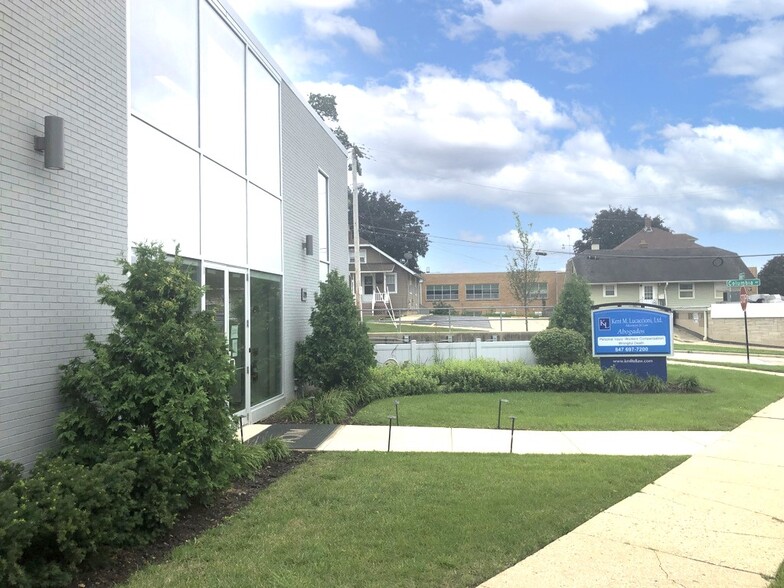 721 Dundee Ave, Elgin, IL for lease - Building Photo - Image 2 of 13