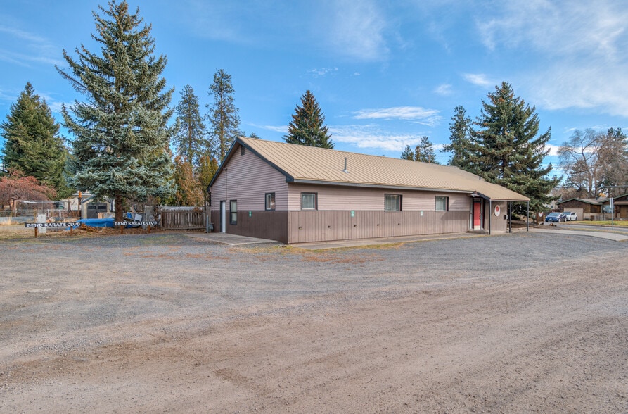502 NE Revere Ave, Bend, OR for sale - Building Photo - Image 3 of 19