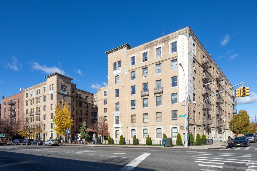 148-09 Northern Blvd, Flushing, NY for sale - Building Photo - Image 1 of 1